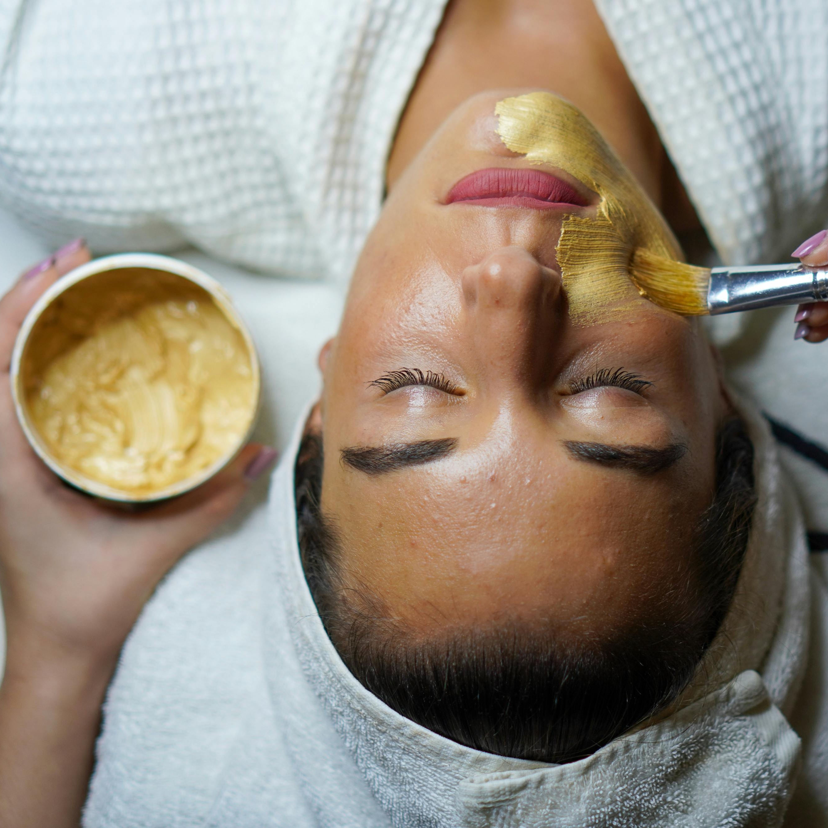 RF SKIN TIGHTENING+FACIAL SCULPTING