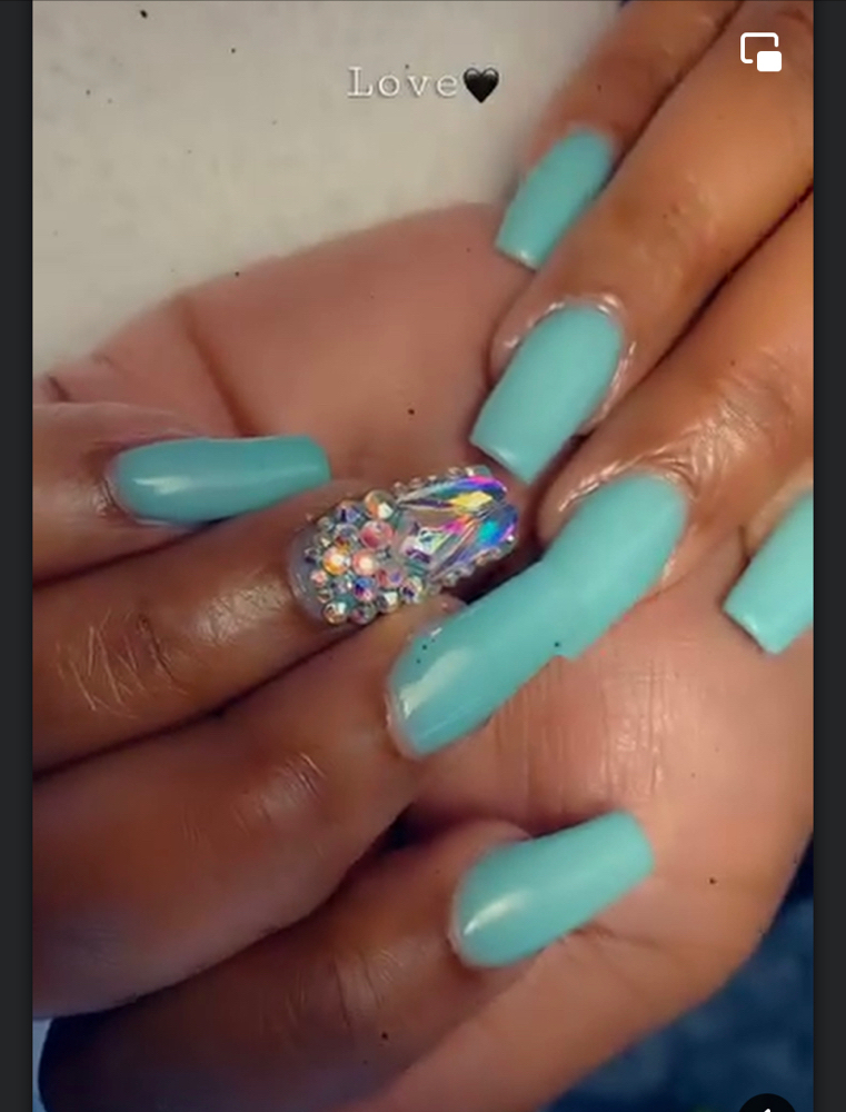 Medium Full-Set w/ Bling Nail