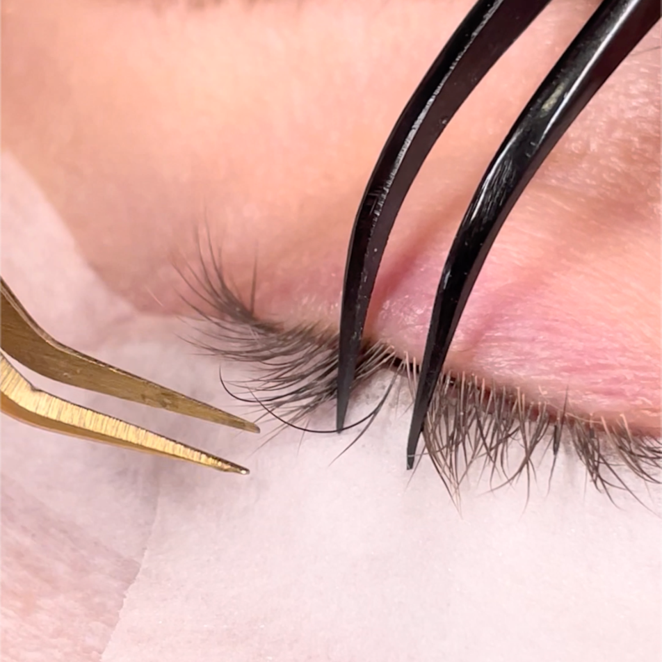Lash Glue Patch test
