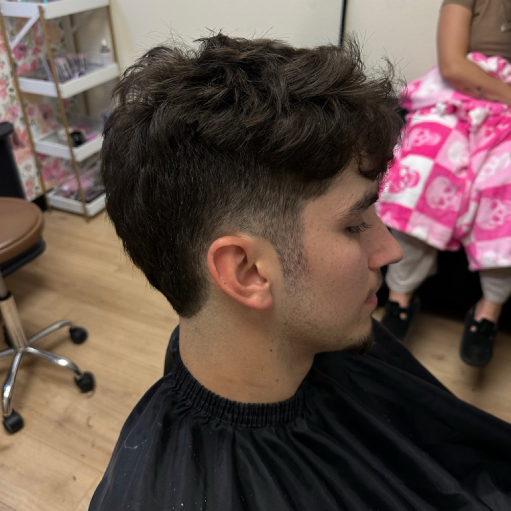 Mens Cut at LEXIS LOX in Longview, WA