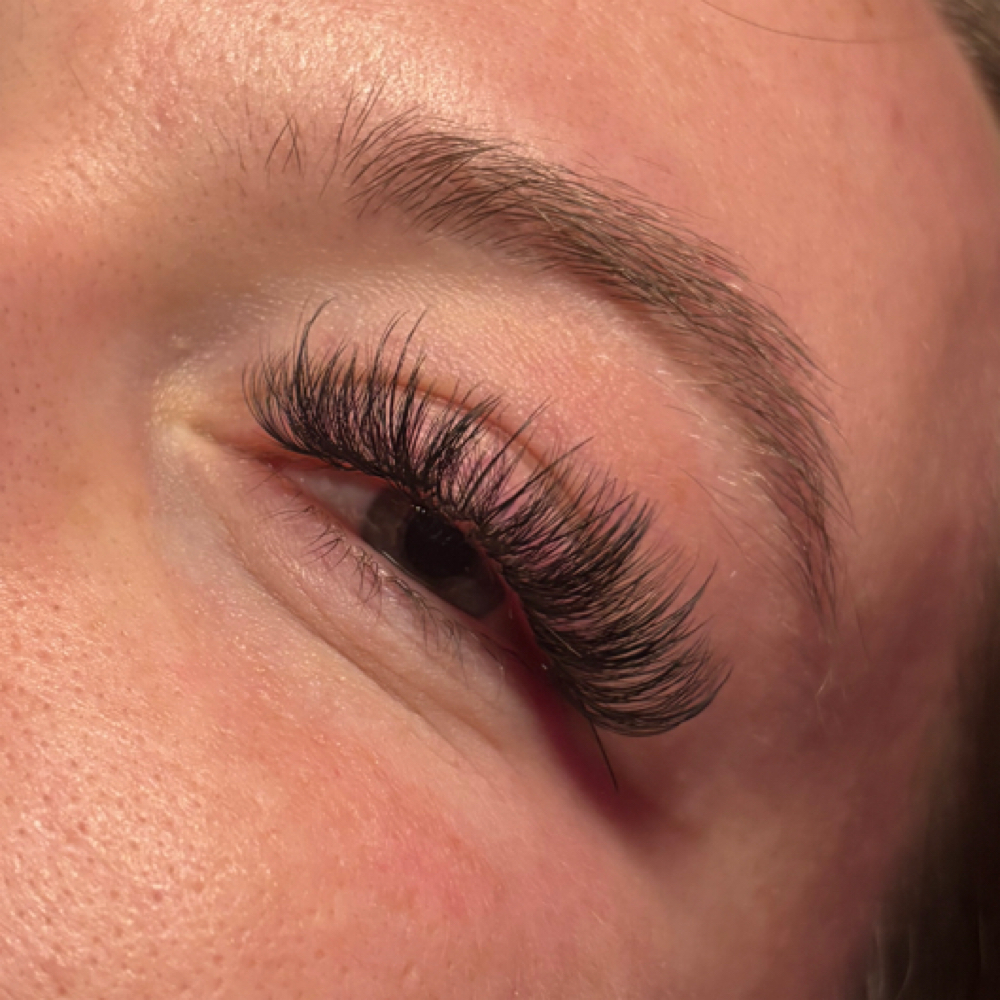 (full Set) Hybrid Lash Extentions at Mini Salon Co. in Bay city, MI