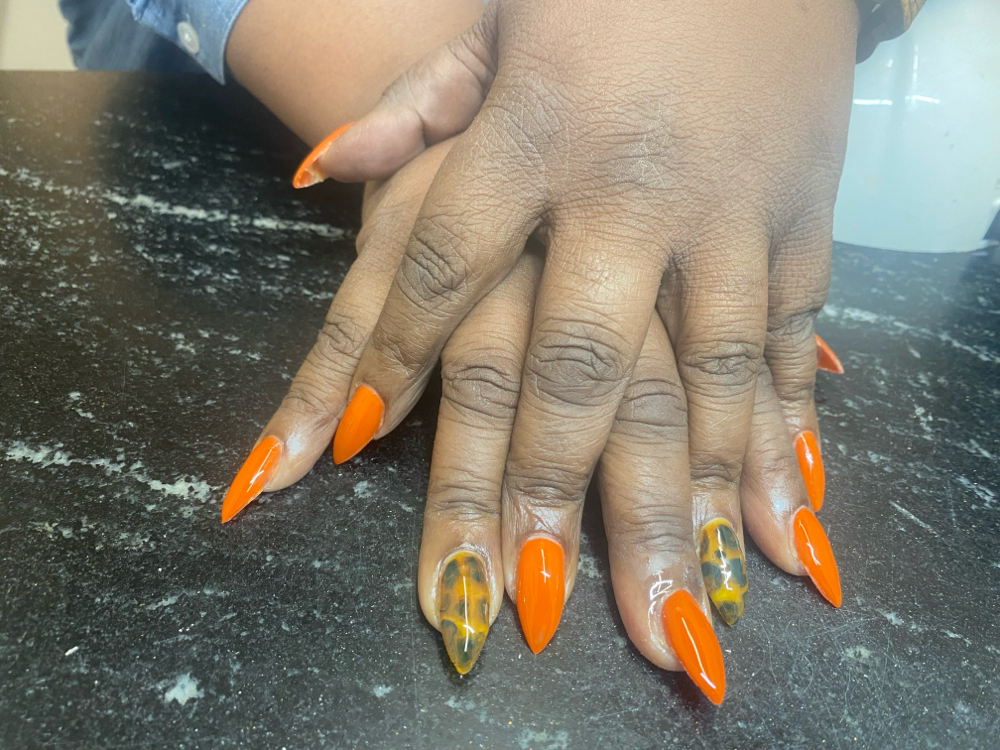 Apres Nails  Medium W/ Nail Art