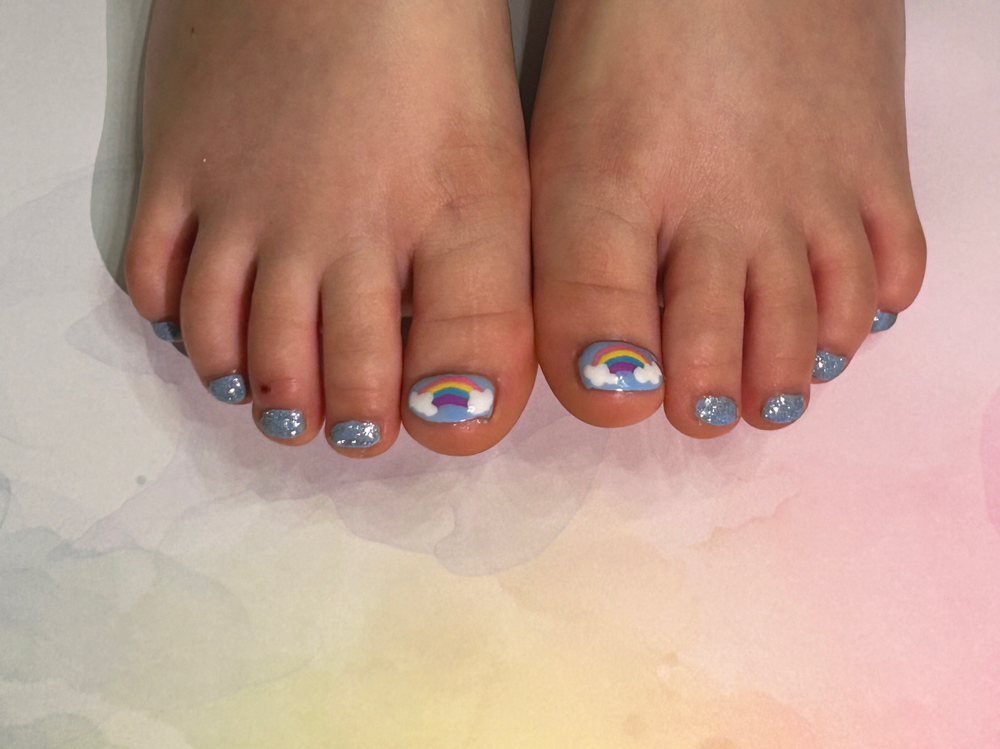 Kids Luxury Gel Pedicure