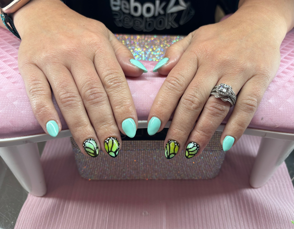 acrylic nails