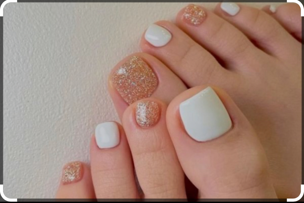Deluxe Gel Pedicure