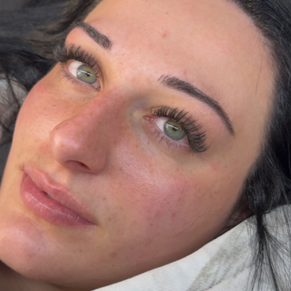 Custom Full Set Of Lash Extenions