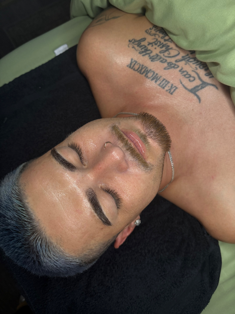 Luxury Gentleman’s Facial