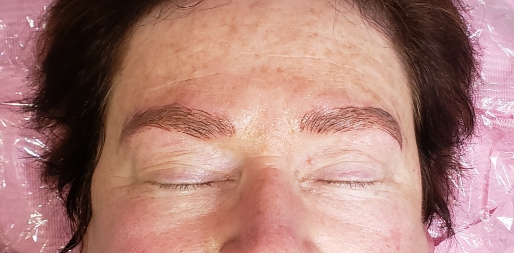 Eyebrow Tinting
