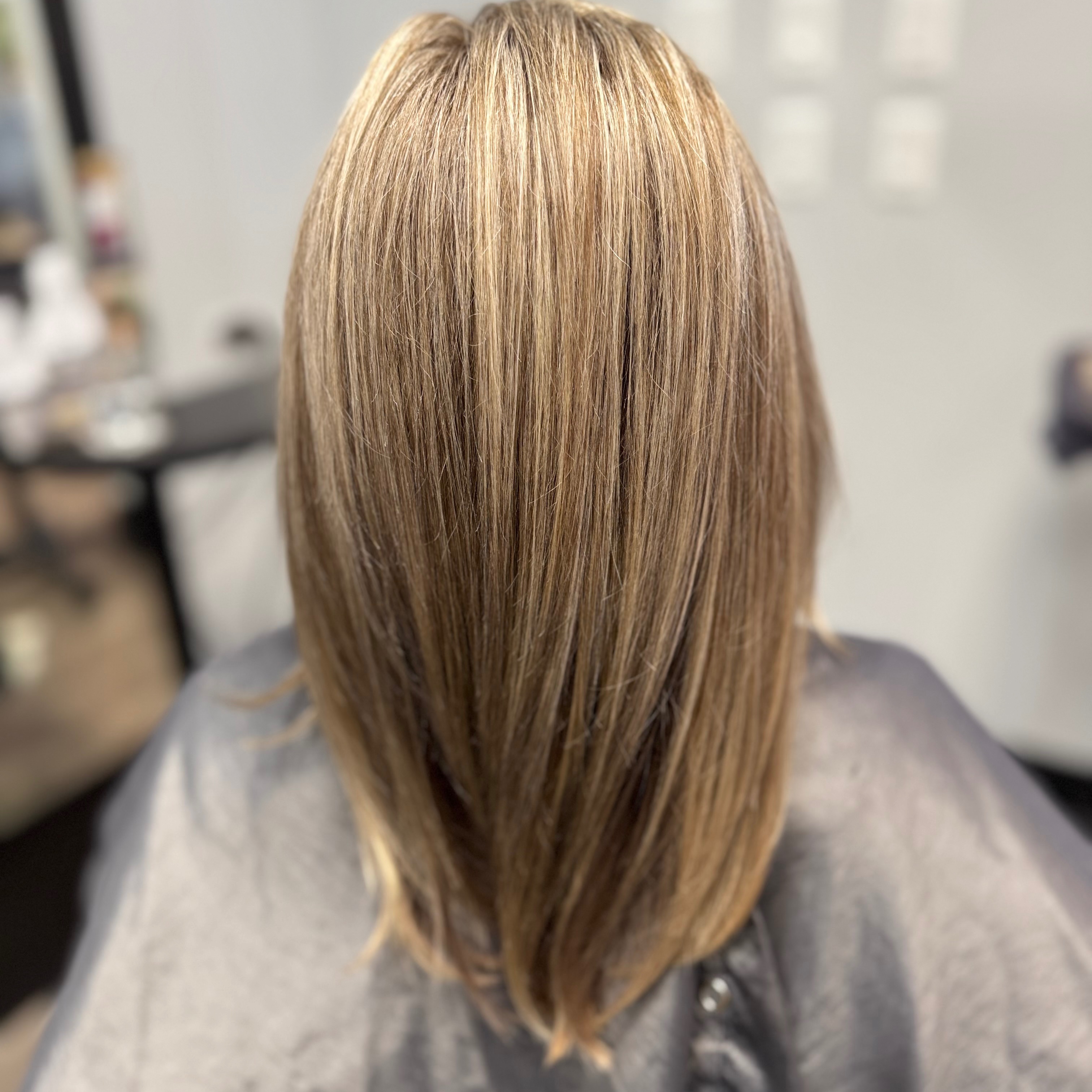 Ladies Haircut/Style