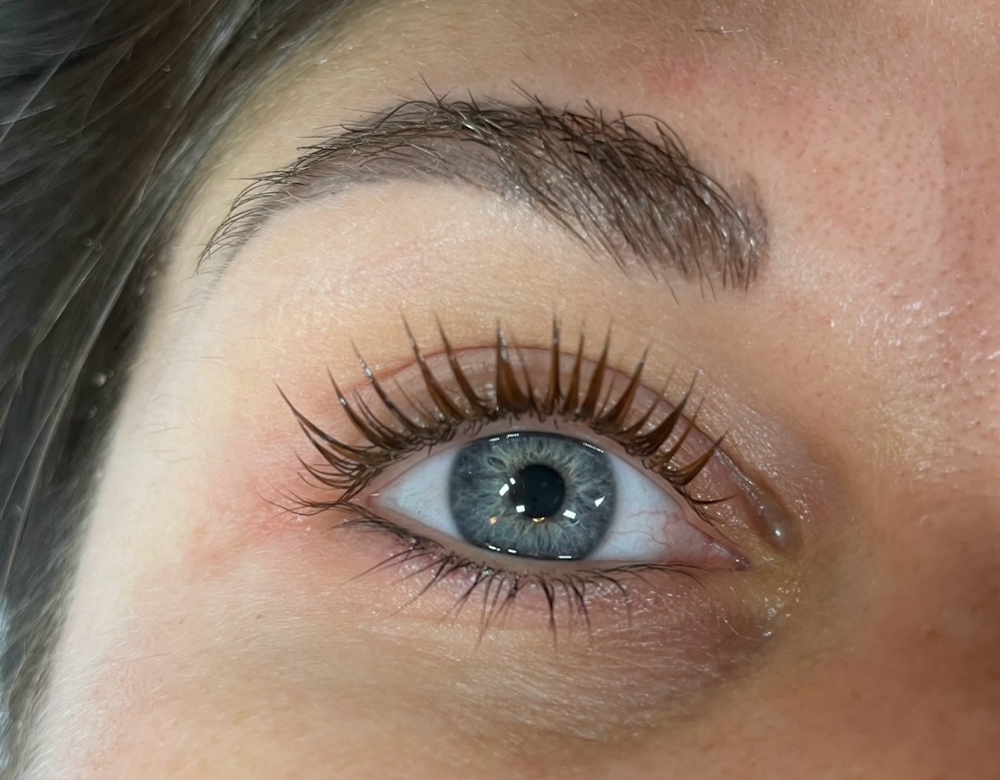 Lash lift and tint