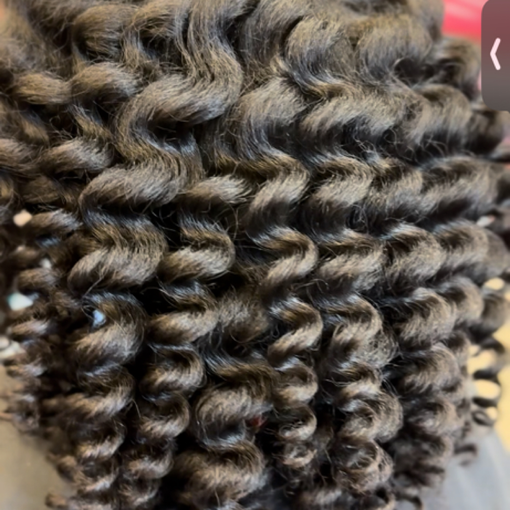 Wand Curl at Elle Louise in Gulfport, MS
