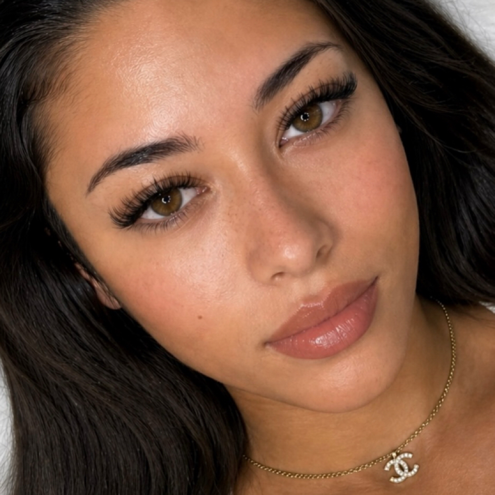 UV Lash Full Set Special at Glazed Beauty Collective in Silverhill, AL