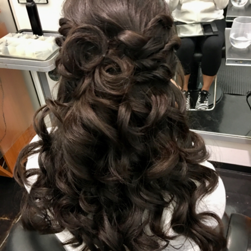Down Do at Hair Life By Charles in San Antonio, TX