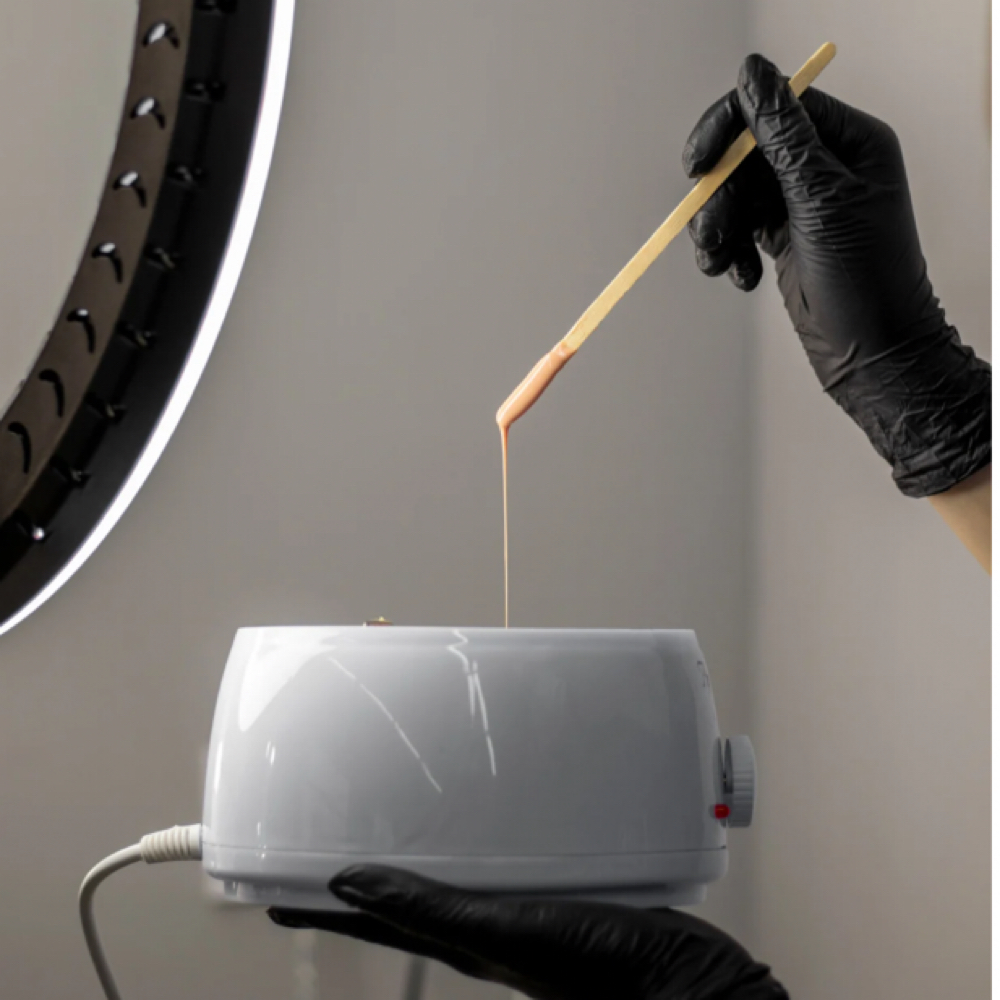 Brow Wax at Joannie Beauty in Chicago, IL