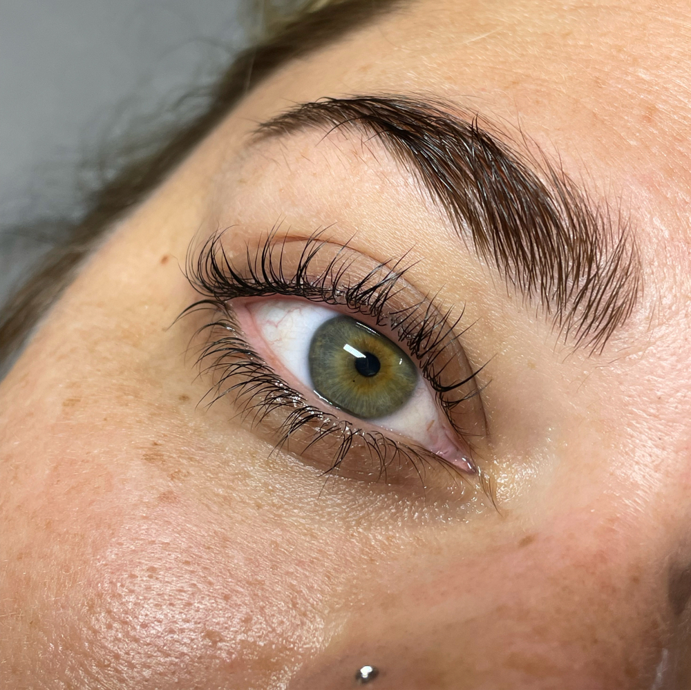 Lash Lift + Tint