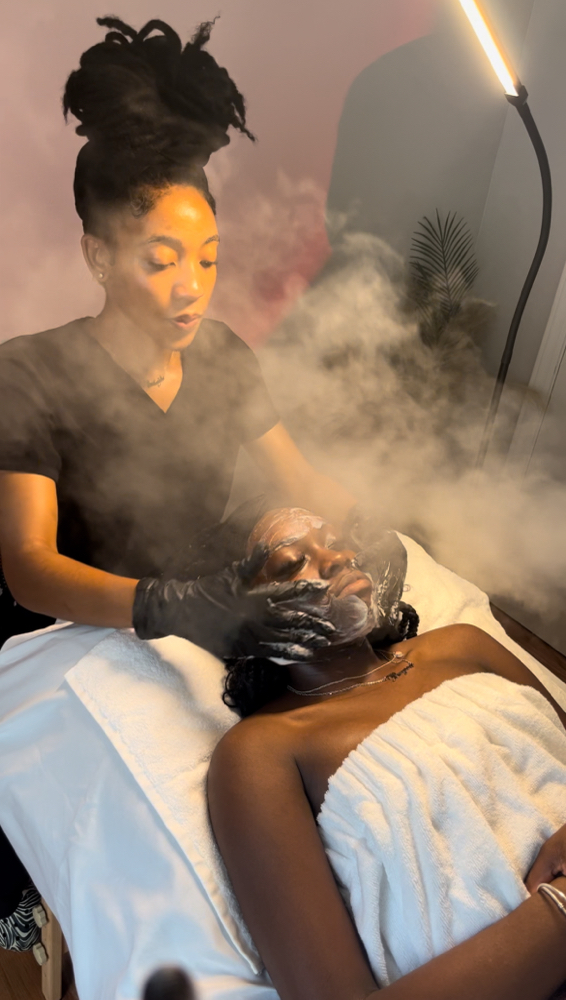 Model Muse Facial
