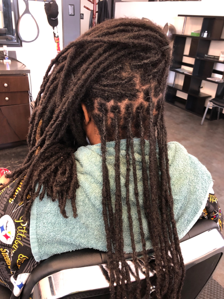 Loc Maintenance/palm Roll