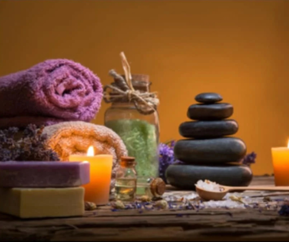 Stones, Towels, Oils