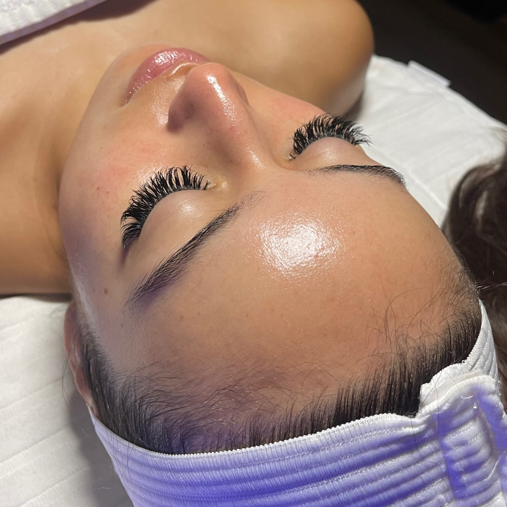 Signature facial