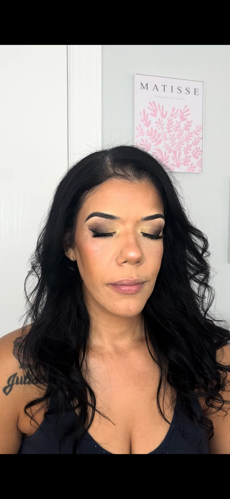 Photoshoot glam ✨ at L.E.N Beauty Studio in Round Lake Park, IL