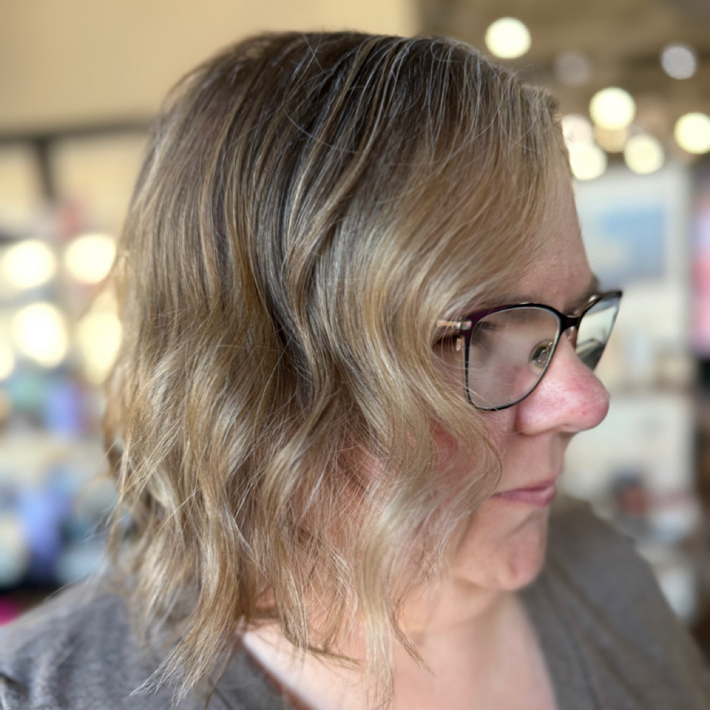 FACE FRAME HIGHLIGHTS at Sammistylist Hair in Bryan, TX
