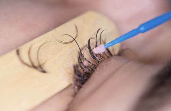 Eyelash Removal Top