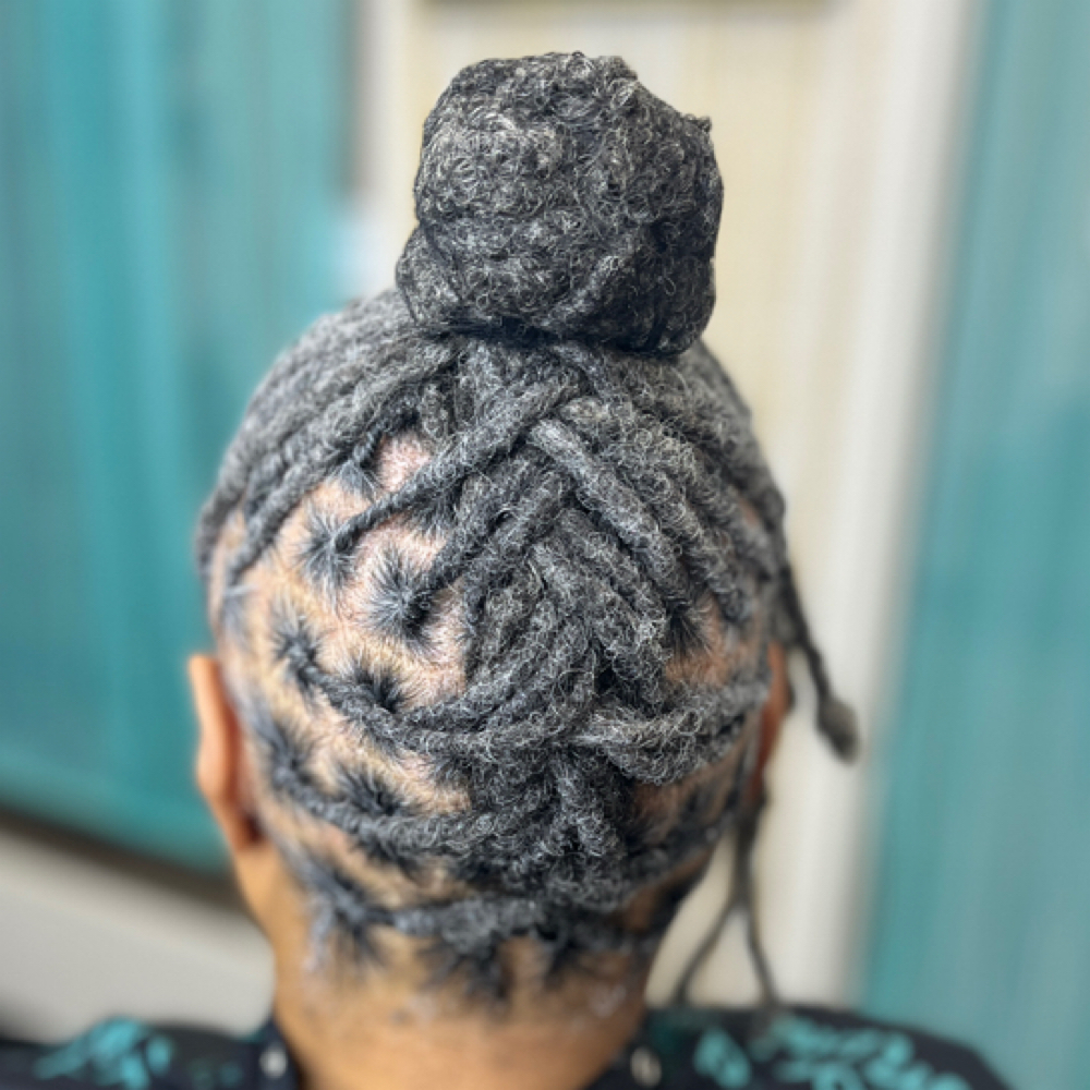 Luxe Loc Renewal Experience at The Thairapy Suite A Natural Hair Care & Loc Maintenance Salon Suite in Henderson, NV