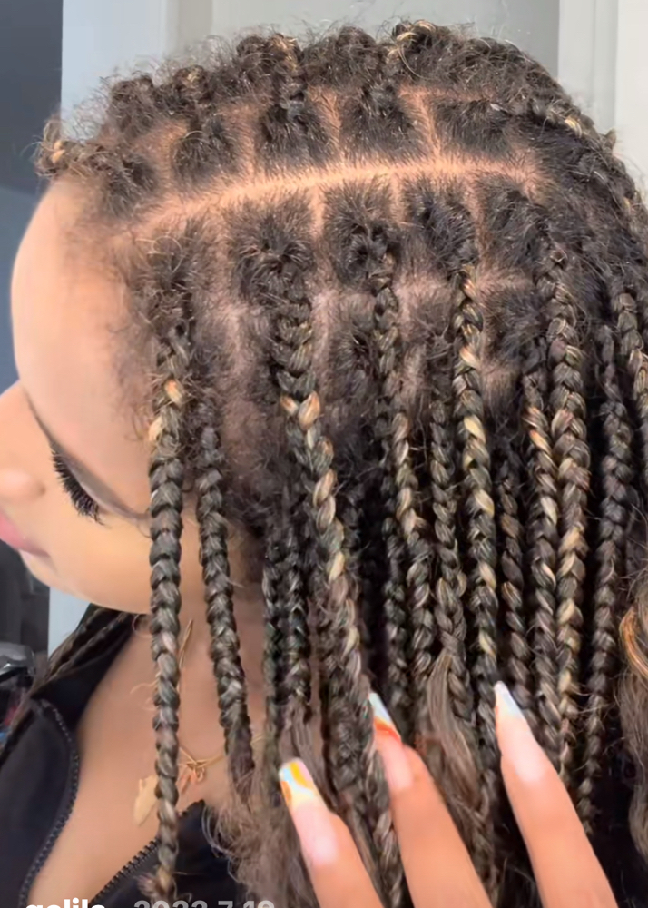 Hair Braiding Maintenance at The Braid Boutique 706 in Augusta Ga, GA