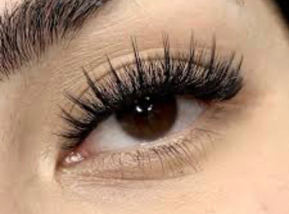 Hybrid Or Mixed Lash Fill at Luvlookbeautyspa @GlossGenius in Las Vegas, NV