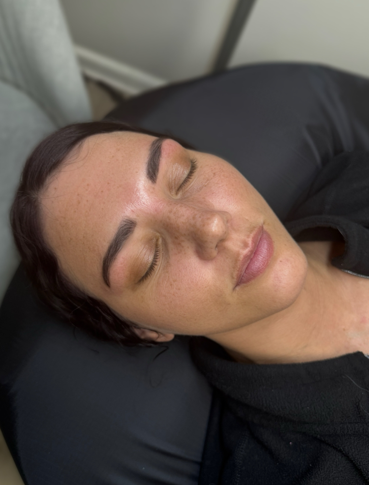 Brow Wax & Tint