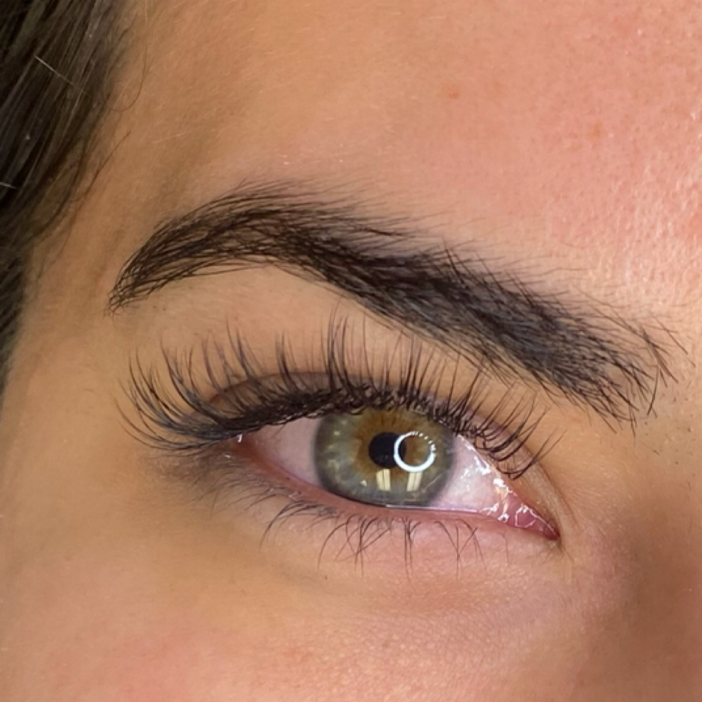 LASH FILL -Classic, Hybrid, Wet Set at Lash Pop Beauty Bar in Santa Ana, CA