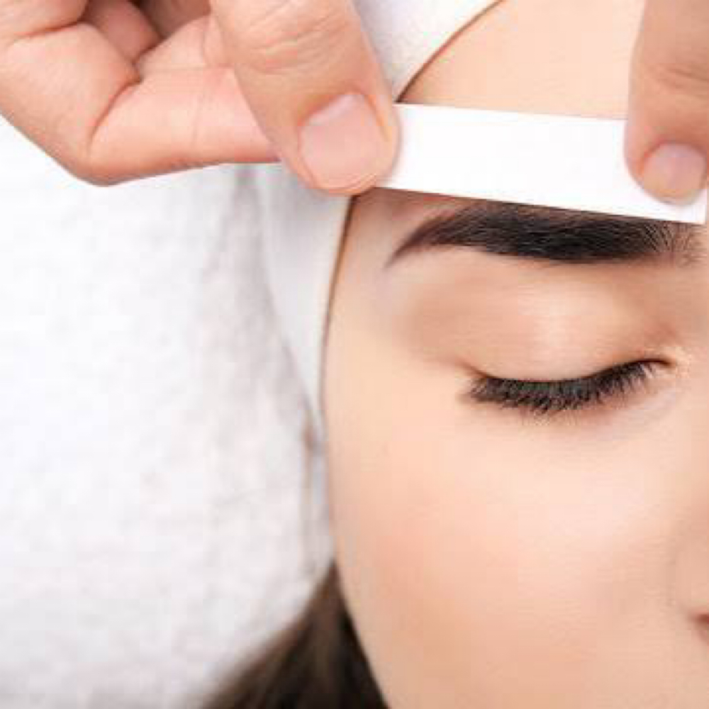 Brow Waxing Or Threading at Ipanema Skincare in St Charles, IL