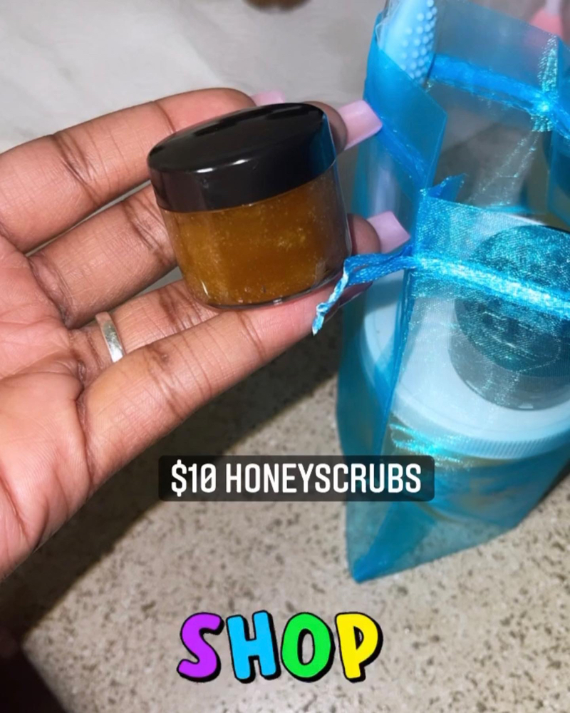 Honeyshea Scrub