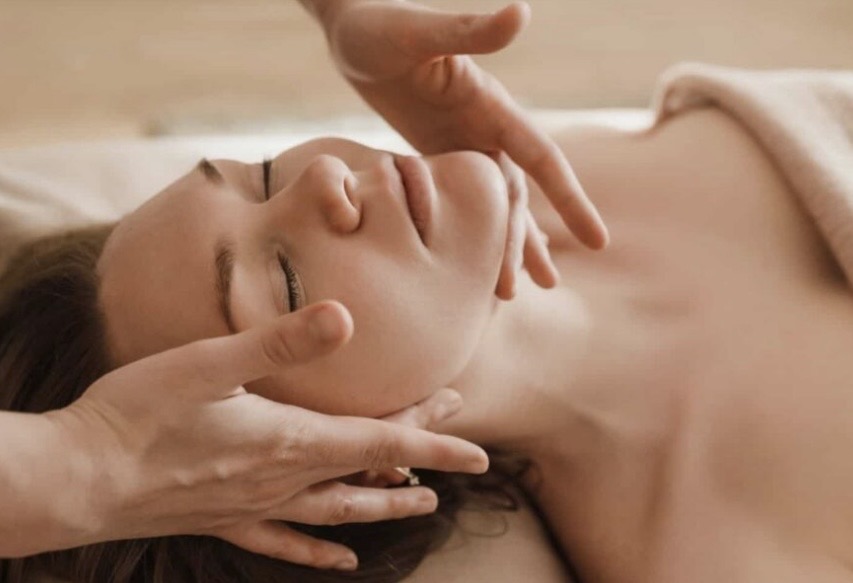 Lymphatic Drainage Facial at ReNew in Fort Lauderdale, FL