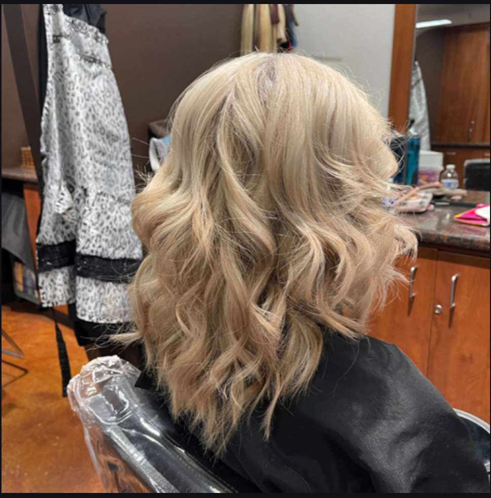 Cut Color Highlight Shoulder Length