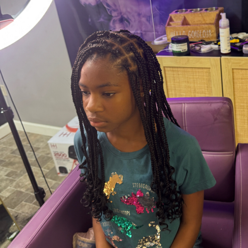 Kiddie Individual Feed ins at Devine Artistry in Auburn, AL