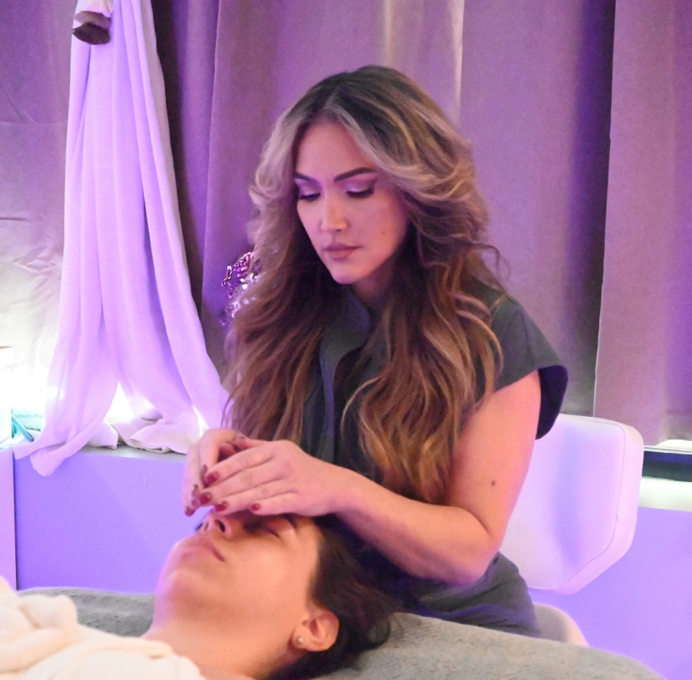 Chakra Balancing Facial W/Bonus