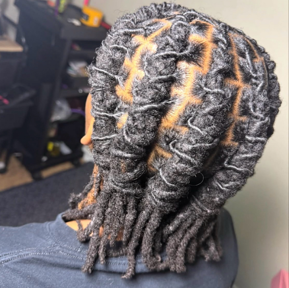 Retwist w/ barrels at The Ny3 Luxe experience in Harker Heights, TX