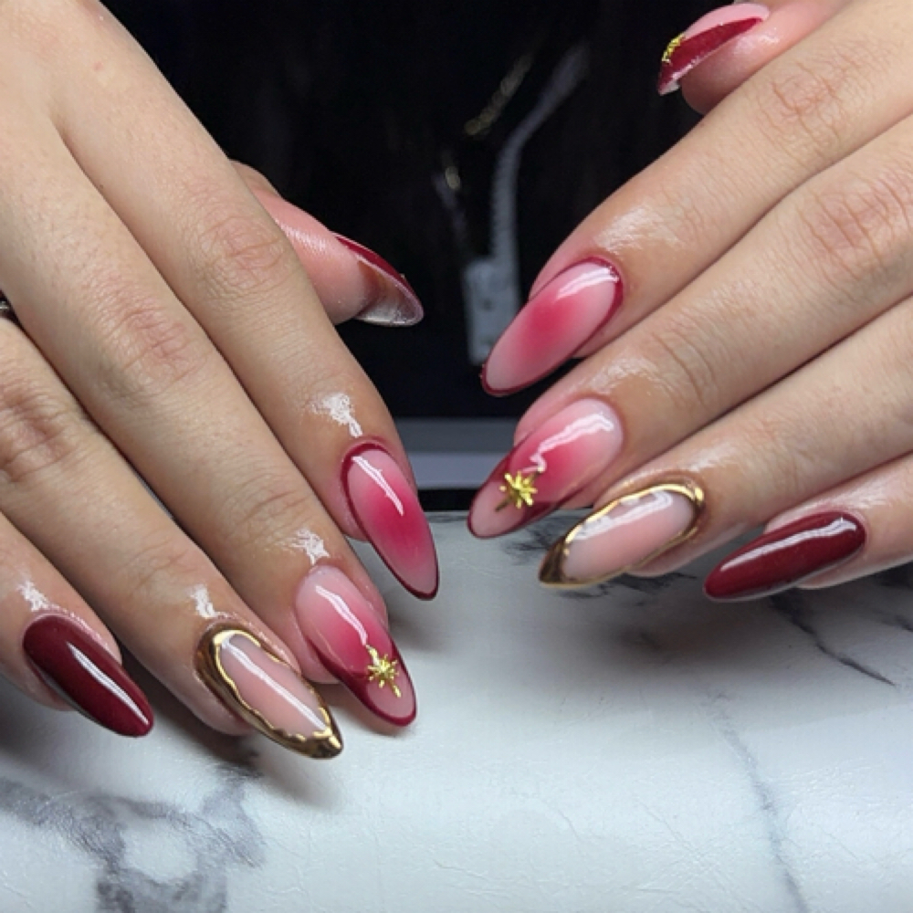 𝒎é𝒅𝒊𝒖𝒎 𝒑𝒐𝒍𝒚𝒈𝒆𝒍 𝒔𝒆𝒕 at Llarena Cosmetics in Lynn, MA