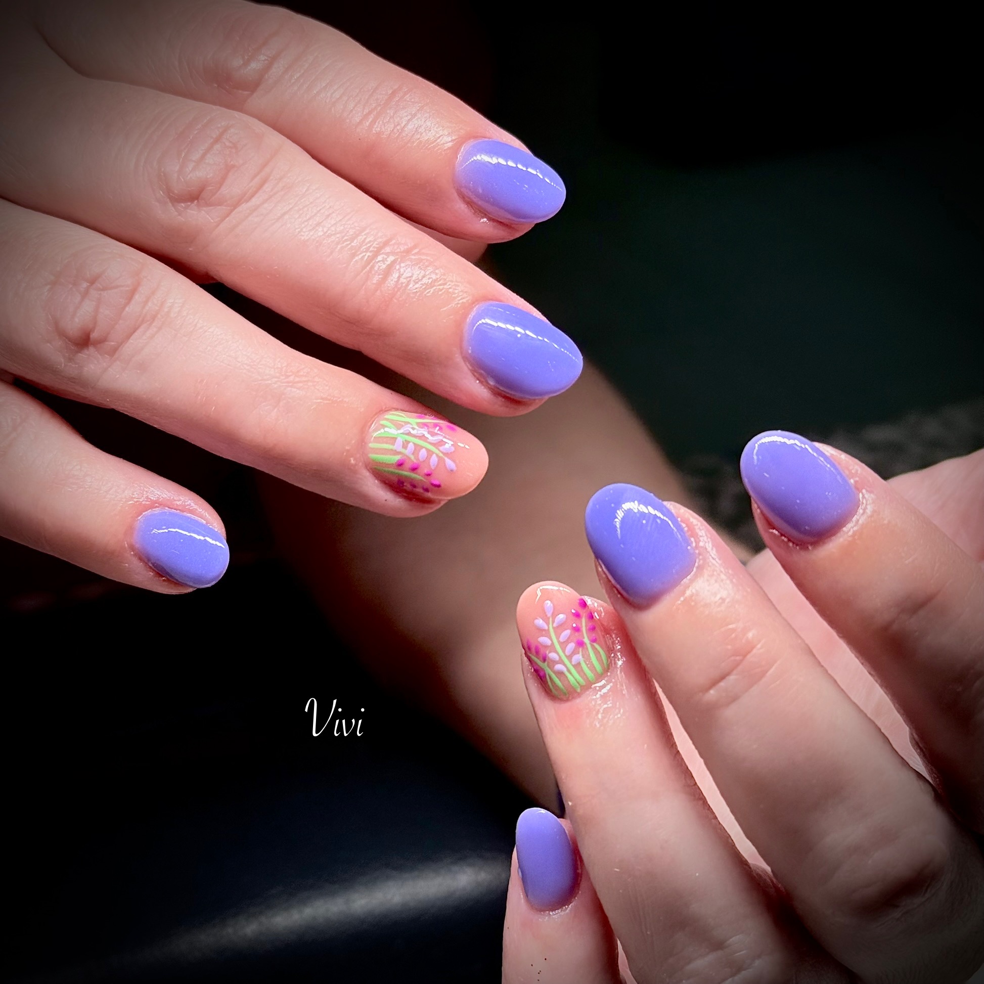Dipping Powder at Vivi Nails in Kansas City, MO
