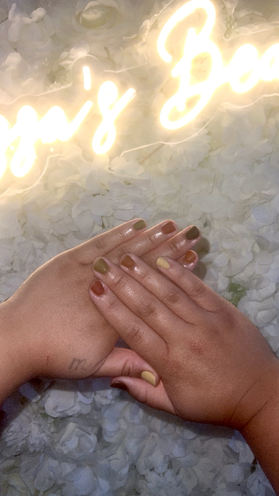 Mani W Polish