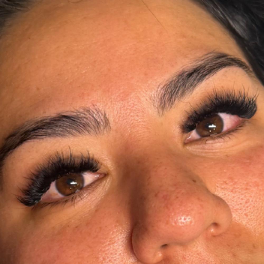 Wispy Set at Chula’s Beauty Room in Dublin, CA