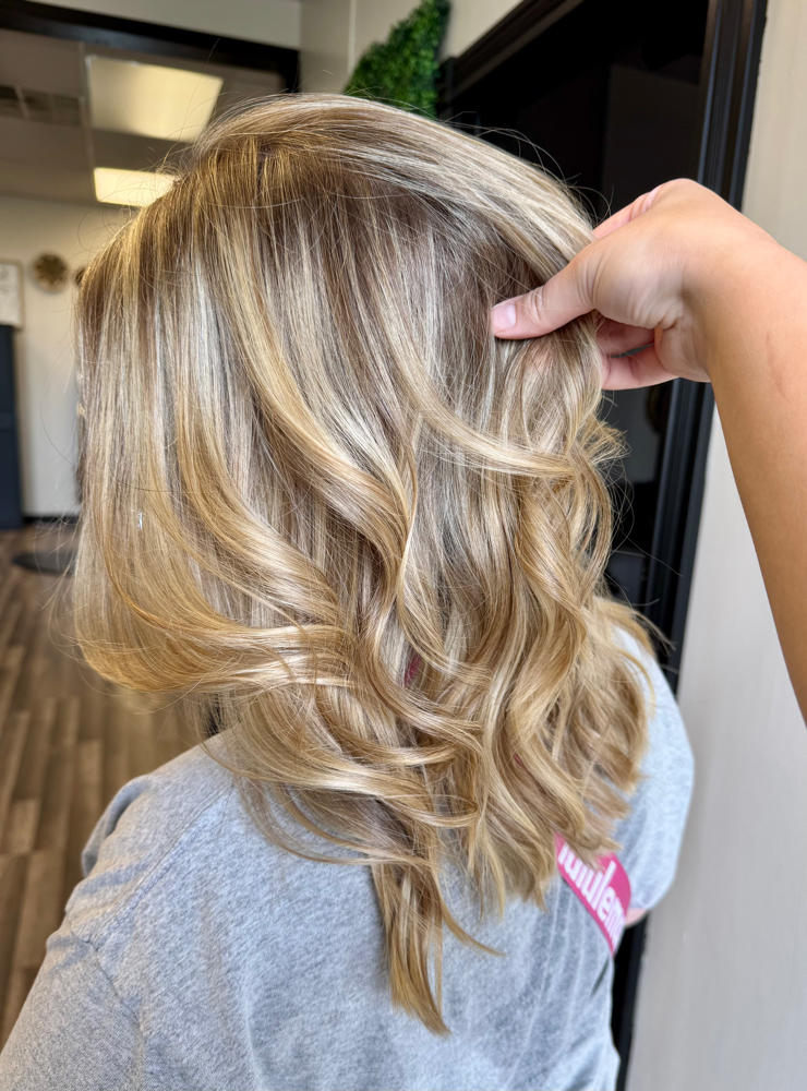 Babylight Blonde at Lacey’s Mane Studio in Chillicothe, OH