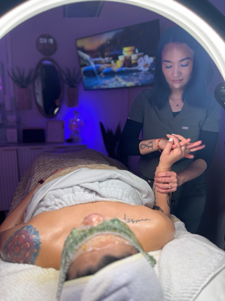 Signature Facial