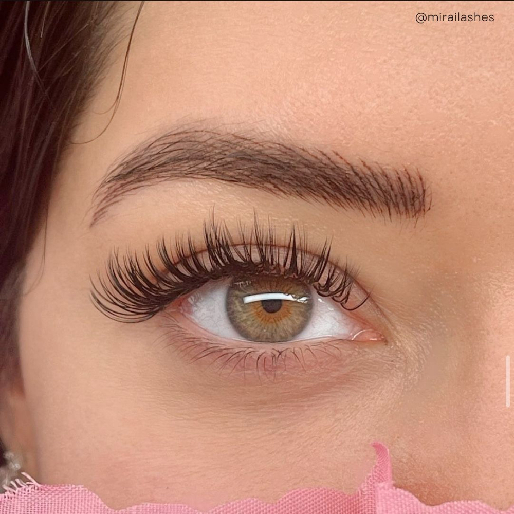 Classic Lash Fill at Madeupbymirandaa in Los Angeles, CA