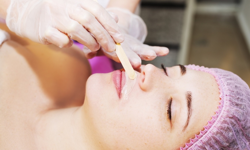Upper Lip Wax
