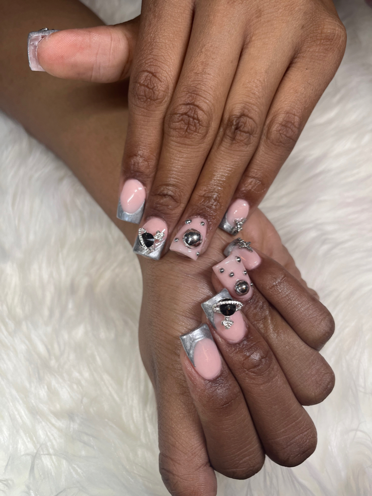Fill In at RissaNailedit314 in St Ann, MO