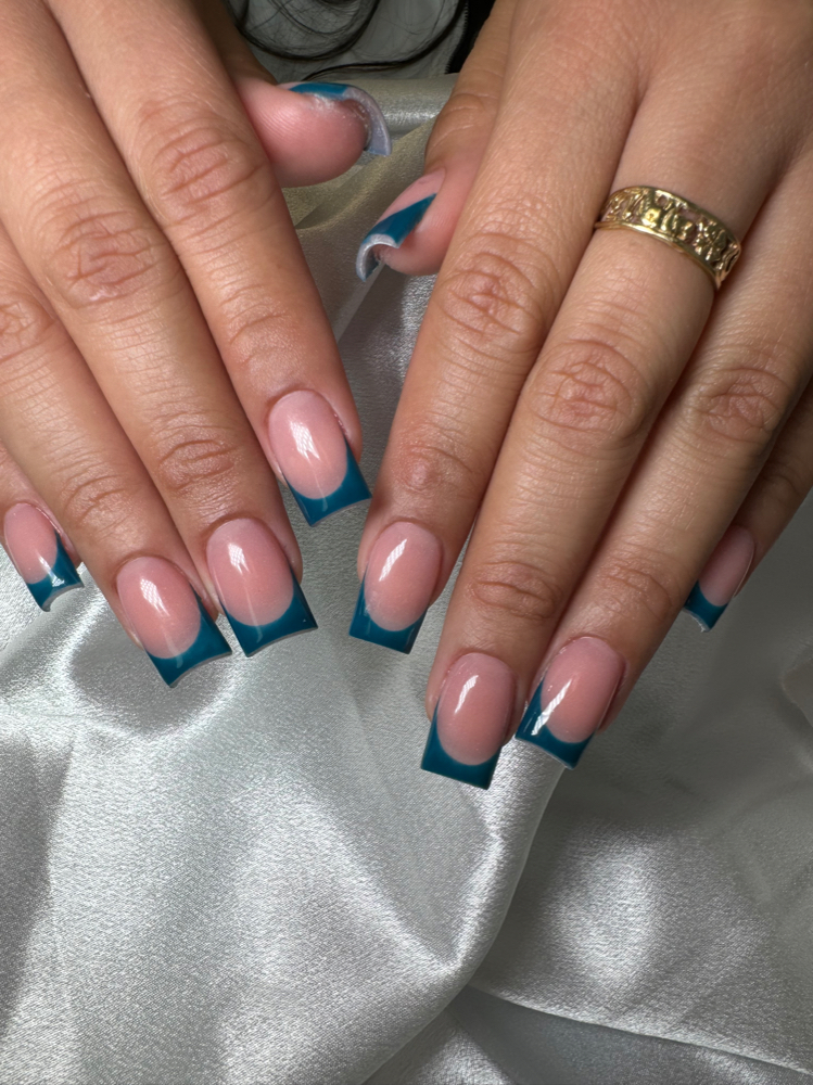 French tips on solid color