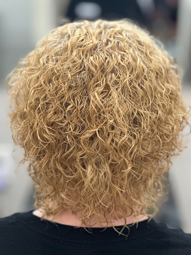 Women’s Perm (Short Hair)