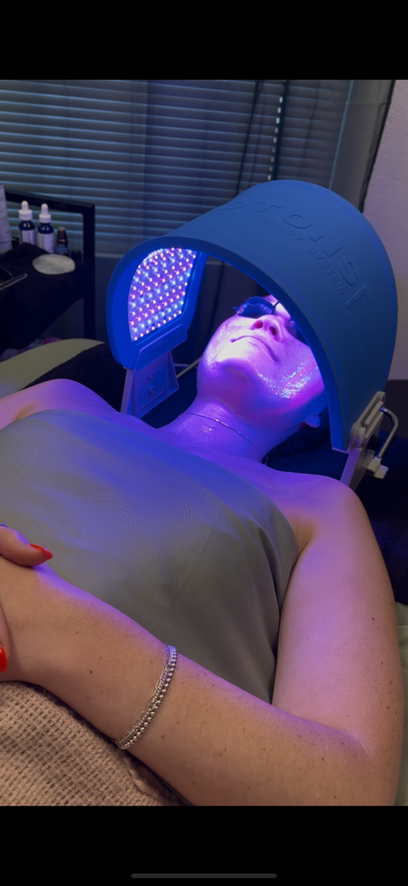 Face Reality Acne Consult+Treatment